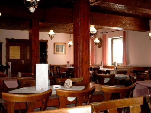 Gasthaus Mooshaeusl Hebertshausen Dış mekan fotoğraf
